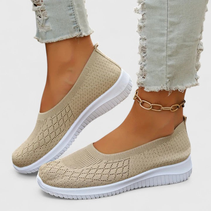 ODARA | ORTHOPAEDIC SLIP-ONS